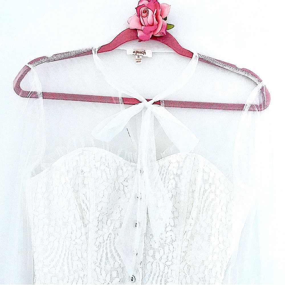 💕Beautiful White Lace Sheer Long Sleeve Top SZ S - Picture 12 of 14